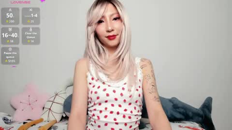 Snapshot of _yuriko chatting on 16, 5, 2026 Mia online show from 16, 5, 2026