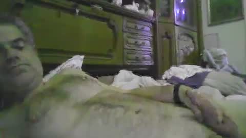 Snapshot of a203530 chatting on 23, 11, 2025 a203530 online show from 23, 11, 2025