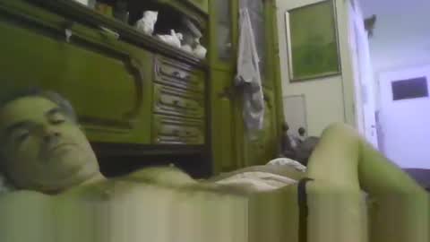 Snapshot of a203530 chatting on 25, 11, 2025 a203530 online show from 25, 11, 2025