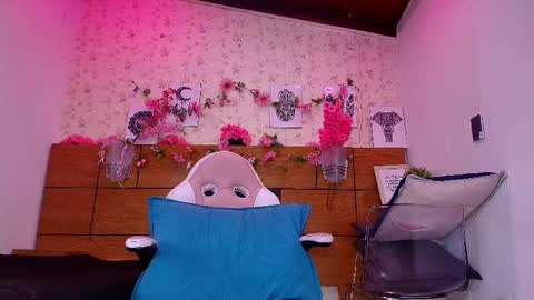 Aisha online show from 20, 9, 2025