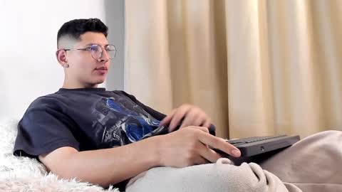 alejo online show from 8, 2, 2025