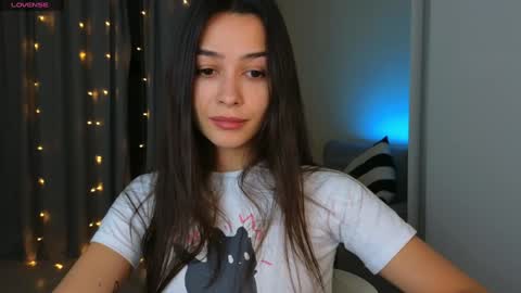 Mila and Jess online show from 1, 1, 2025