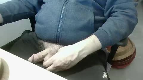 Snapshot of aaalon100 chatting on 12, 12, 2024 Alon online show from 12, 12, 2024