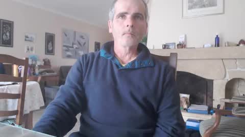 Snapshot of aalex1717 chatting on 5, 1, 2025 Aalex1717 online show from 5, 1, 2025