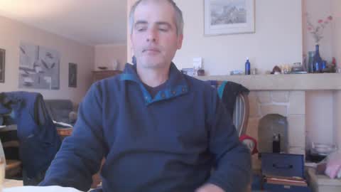 Snapshot of aalex1717 chatting on 2, 2, 2025 Aalex1717 online show from 2, 2, 2025