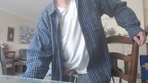 Snapshot of aalex1717 chatting on 12, 10, 2025 Aalex1717 online show from 12, 10, 2025