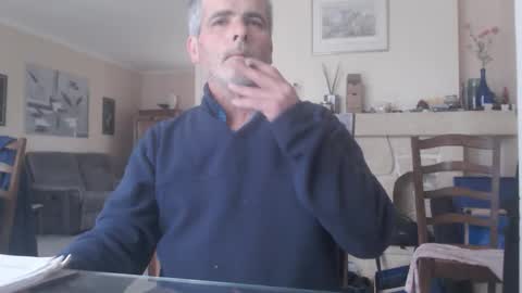 Snapshot of aalex1717 chatting on 4, 5, 2026 Aalex1717 online show from 4, 5, 2026