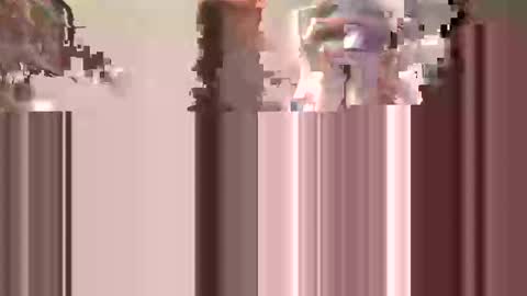 Snapshot of aarmun37 chatting on 23, 11, 2025 aarmun37 online show from 23, 11, 2025