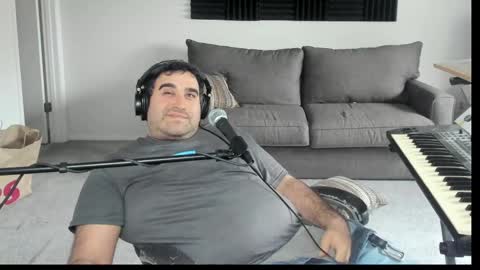 Aaron online show from 22, 4, 2026