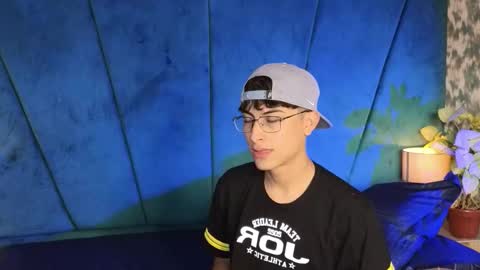 Aaron Ezequiel online show from 16, 11, 2025