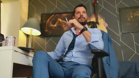 Snapshot of aaronbomer chatting on 10, 9, 2025 Aaron online show from 10, 9, 2025