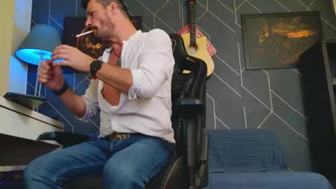 Snapshot of aaronbomer chatting on 21, 10, 2025 Aaron online show from 21, 10, 2025