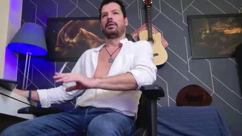 Snapshot of aaronbomer chatting on 24, 11, 2025 Aaron online show from 24, 11, 2025