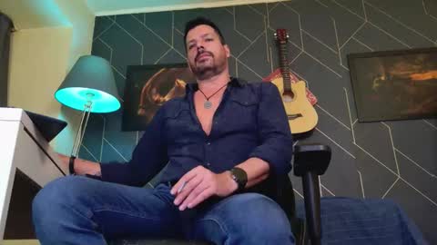 Aaron online show from 22, 3, 2026