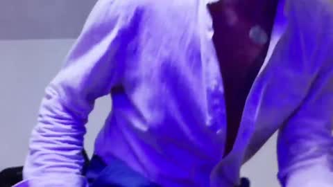 Aaron online show from 15, 4, 2026