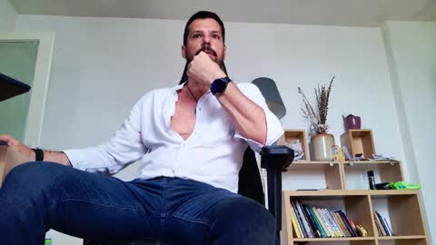 Aaron online show from 1, 6, 2026