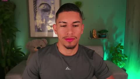 AARON  online show from 10, 3, 2025