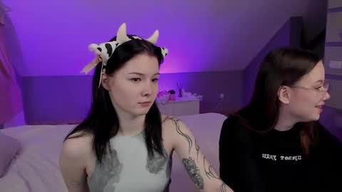 Snapshot of aataraxx chatting on 16, 2, 2025 Fiona and Harry online show from 16, 2, 2025