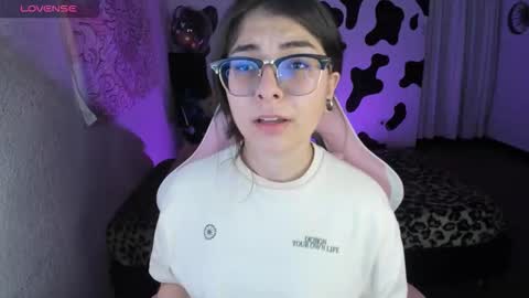 April online show from 30, 11, 2025