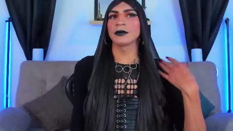 Abbigail Fuster  online show from 18, 7, 2026