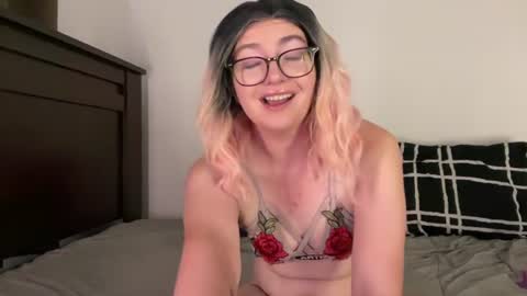 Snapshot of abbiwillow chatting on 7, 8, 2026 Abbi Willow online show from 7, 8, 2026