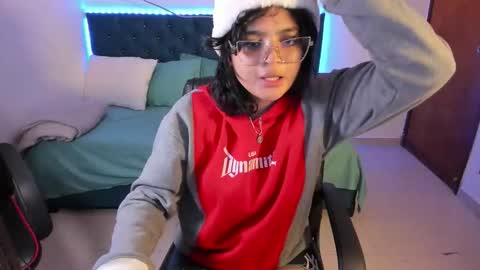 abby_latui online show from 22, 12, 2025