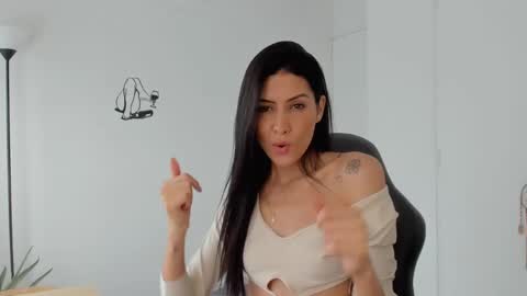 Snapshot of abbyada chatting on 19, 2, 2025 Laura  online show from 19, 2, 2025