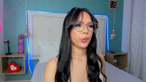 Abby Dixon  online show from 7, 3, 2025