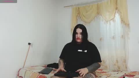 abbyhiltton online show from 28, 10, 2025