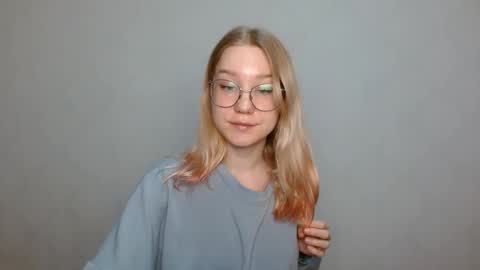 Abby Lovense is active online show from 31, 1, 2025