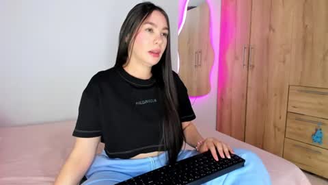 Abby  online show from 25, 6, 2026