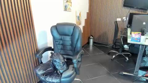 Abby Stones online show from 21, 11, 2025