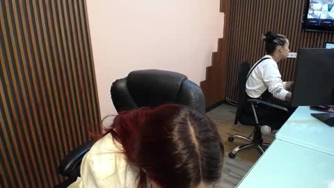 Abby Stones online show from 12, 1, 2026