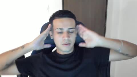 Independence model AbelAsburgo online show from 7, 12, 2024