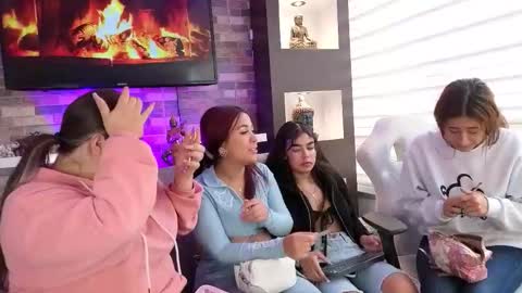 abella_as_ online show from 3, 10, 2025