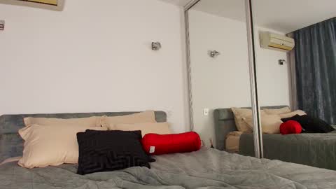 Mermaid online show from 12, 1, 2026