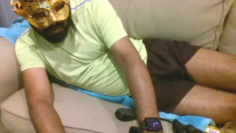 Snapshot of abhi_cam chatting on 2, 12, 2024 Naked Gentleman online show from 2, 12, 2024