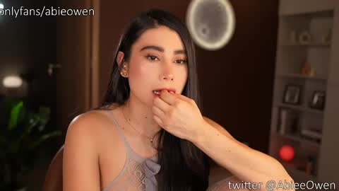 Snapshot of abie_owen chatting on 12, 5, 2026 abie_owen online show from 12, 5, 2026