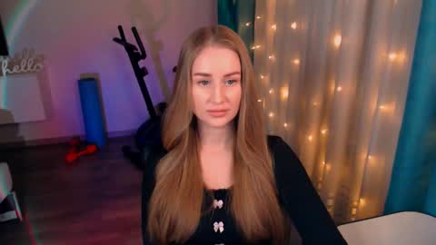 Anna online show from 8, 2, 2025