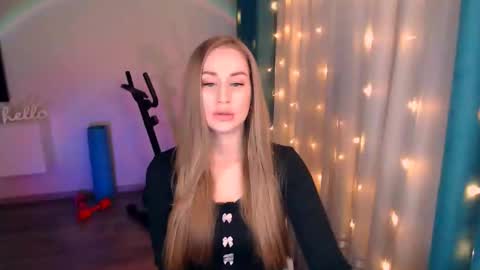 Anna online show from 15, 2, 2025