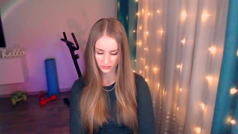 Anna online show from 16, 2, 2025