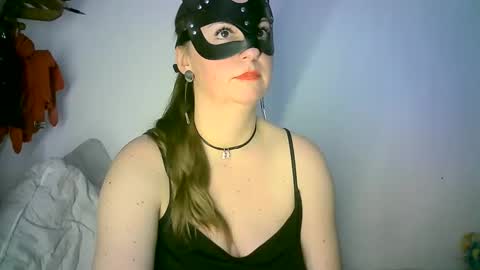 Snapshot of abigailove4u chatting on 2, 3, 2025 GoldenFish online show from 2, 3, 2025