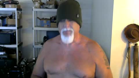 Snapshot of abigspermdonor chatting on 19, 9, 2025 abigspermdonor online show from 19, 9, 2025