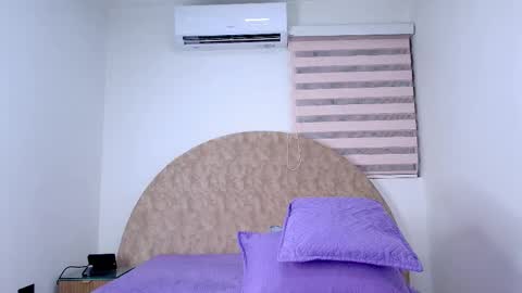 Snapshot of abiigail_fox chatting on 21, 11, 2025 Abigail online show from 21, 11, 2025