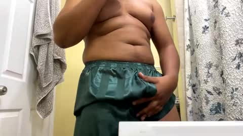 aboveaverage39 online show from 13, 10, 2025