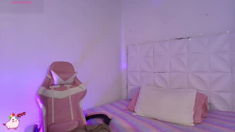 Abril  online show from 19, 2, 2026