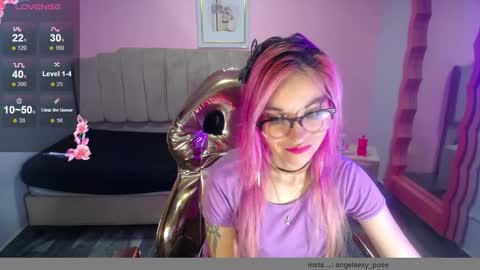 abril_ch_ online show from 4, 11, 2025