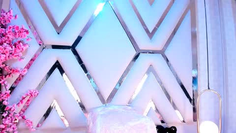 Abril Cooper online show from 8, 10, 2025