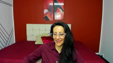 Snapshot of abrillee1 chatting on 31, 1, 2025 ABRIL online show from 31, 1, 2025