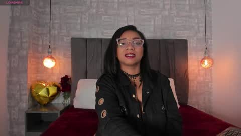 abrilsantana_ online show from 17, 10, 2025